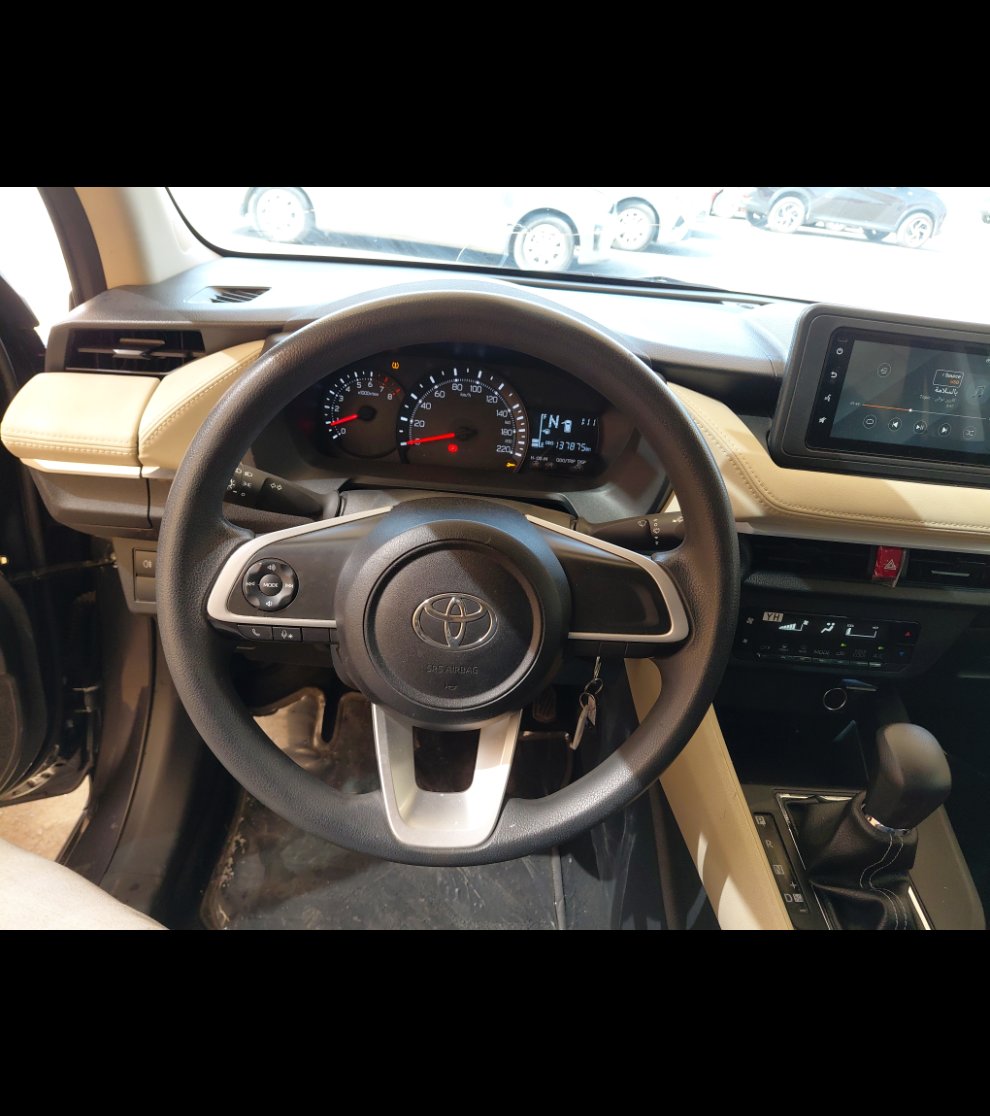 تويوتا يارس Y 2024 image