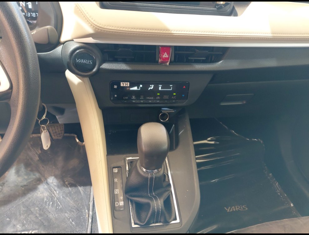 تويوتا يارس Y 2024 image