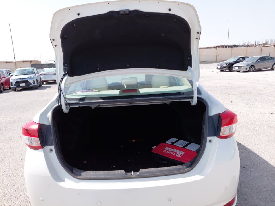 تويوتا يارس Y FLT  2020 image