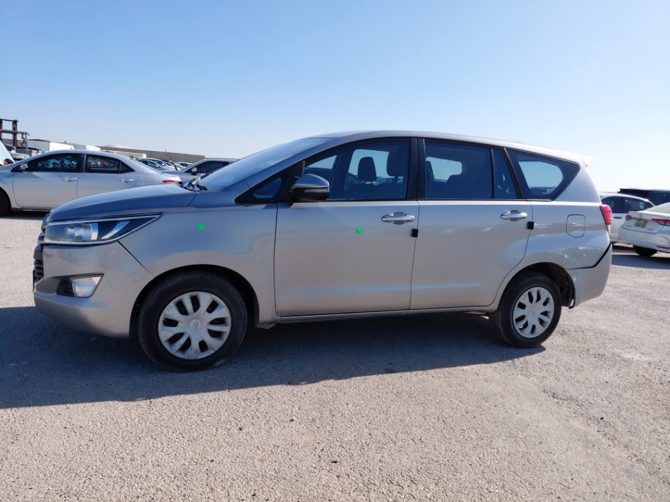 Toyota Innova STD 2022 image