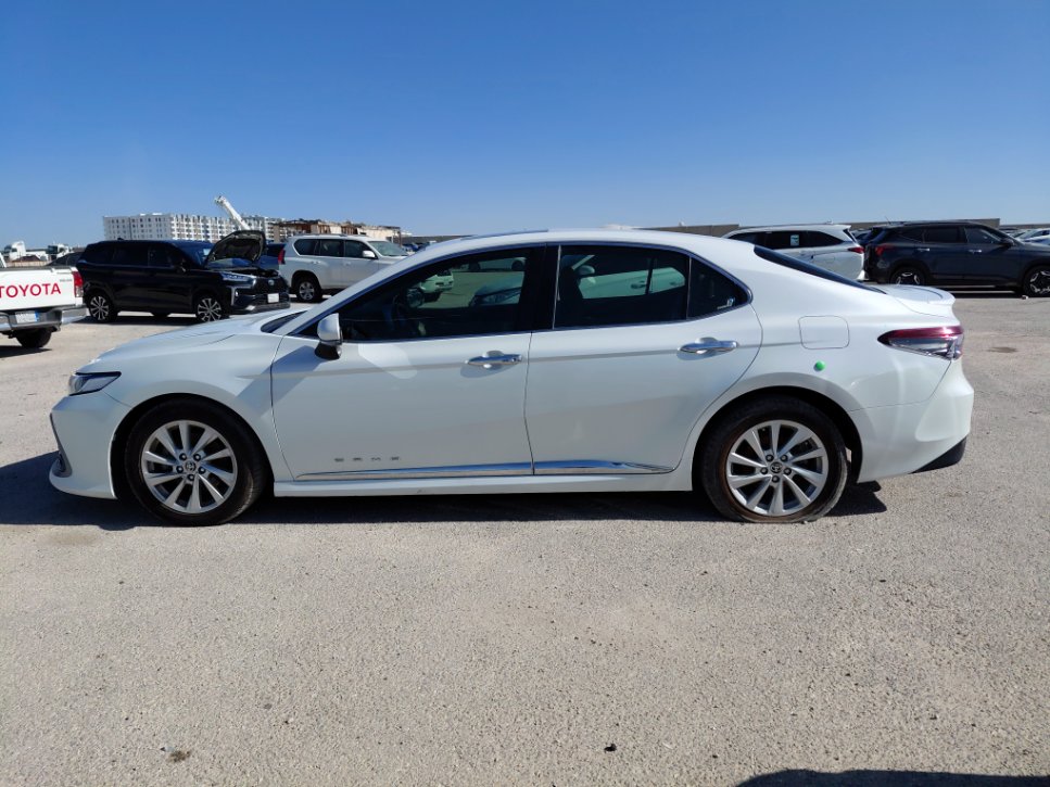 تويوتا كامري GLE 2022 image