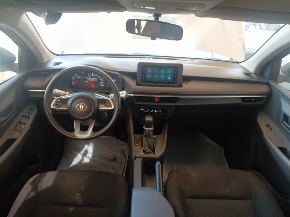 تويوتا يارس Y 2024 image