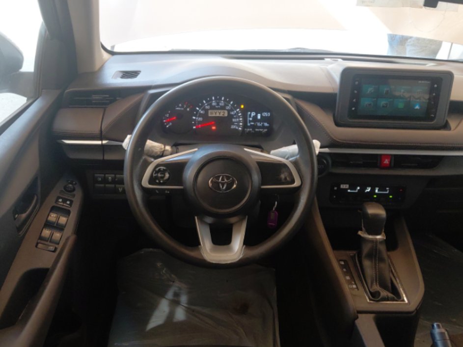 تويوتا يارس Y 2024 image