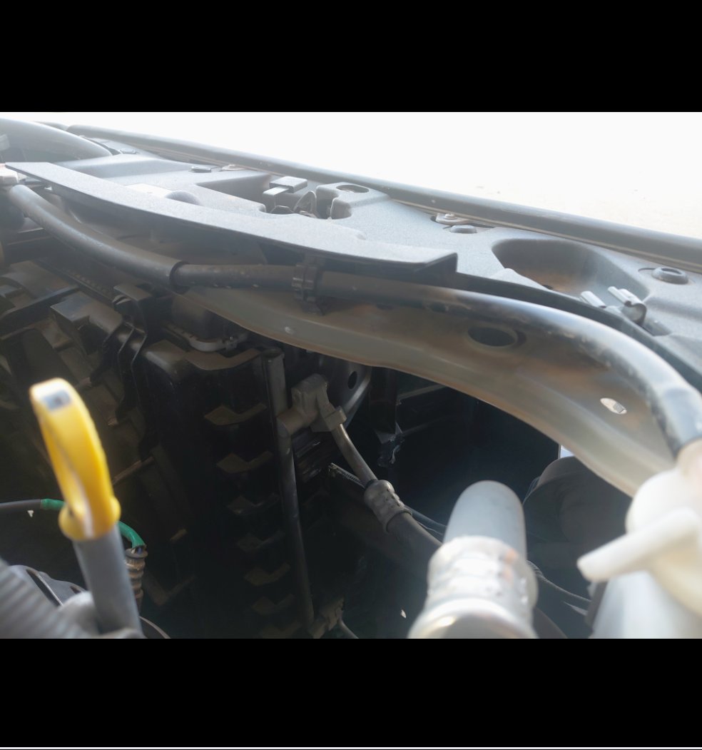 تويوتا يارس Y 2024 image