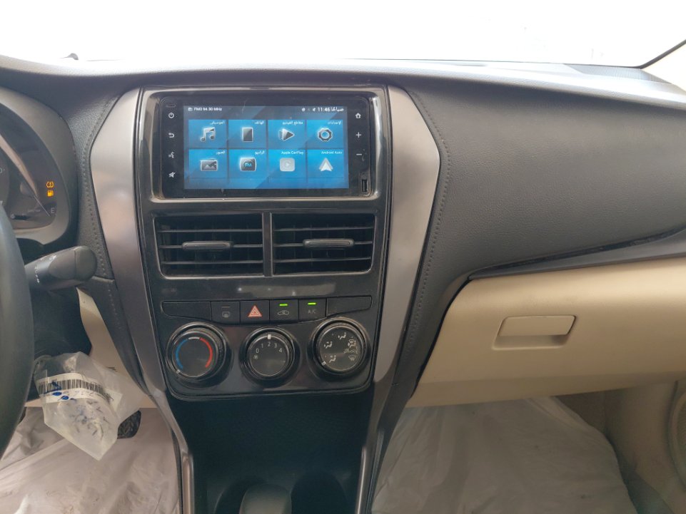 تويوتا يارس Y FLT 2022 image