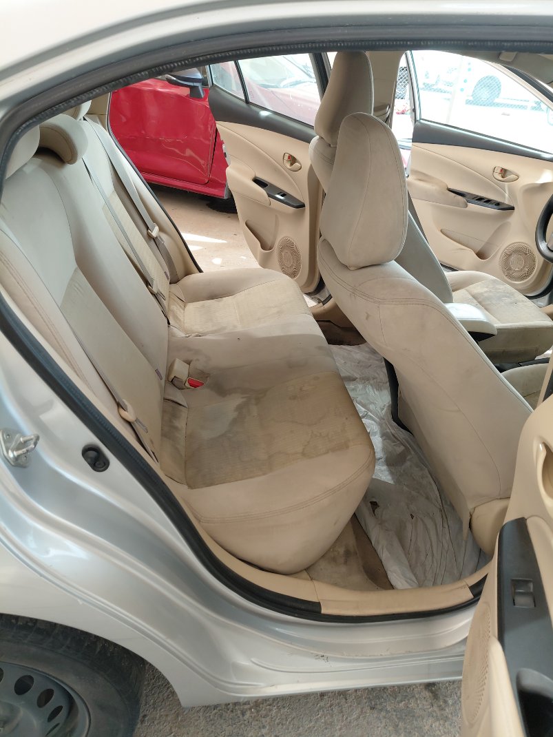 تويوتا يارس Y FLT 2022 image