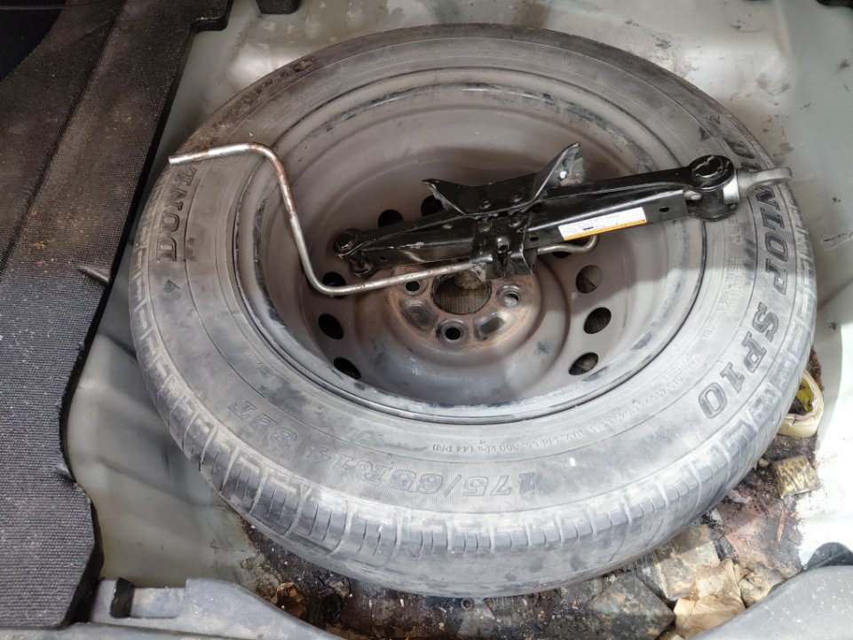 تويوتا يارس Y FLT 2022 image