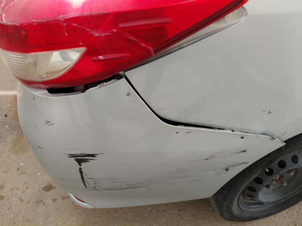 تويوتا يارس Y FLT 2022 image