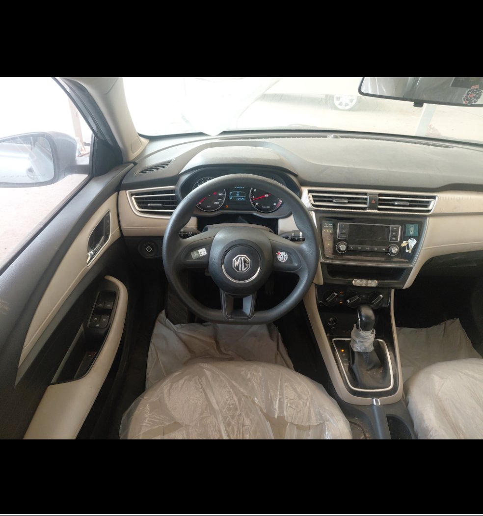 إم جي 5  2023 image