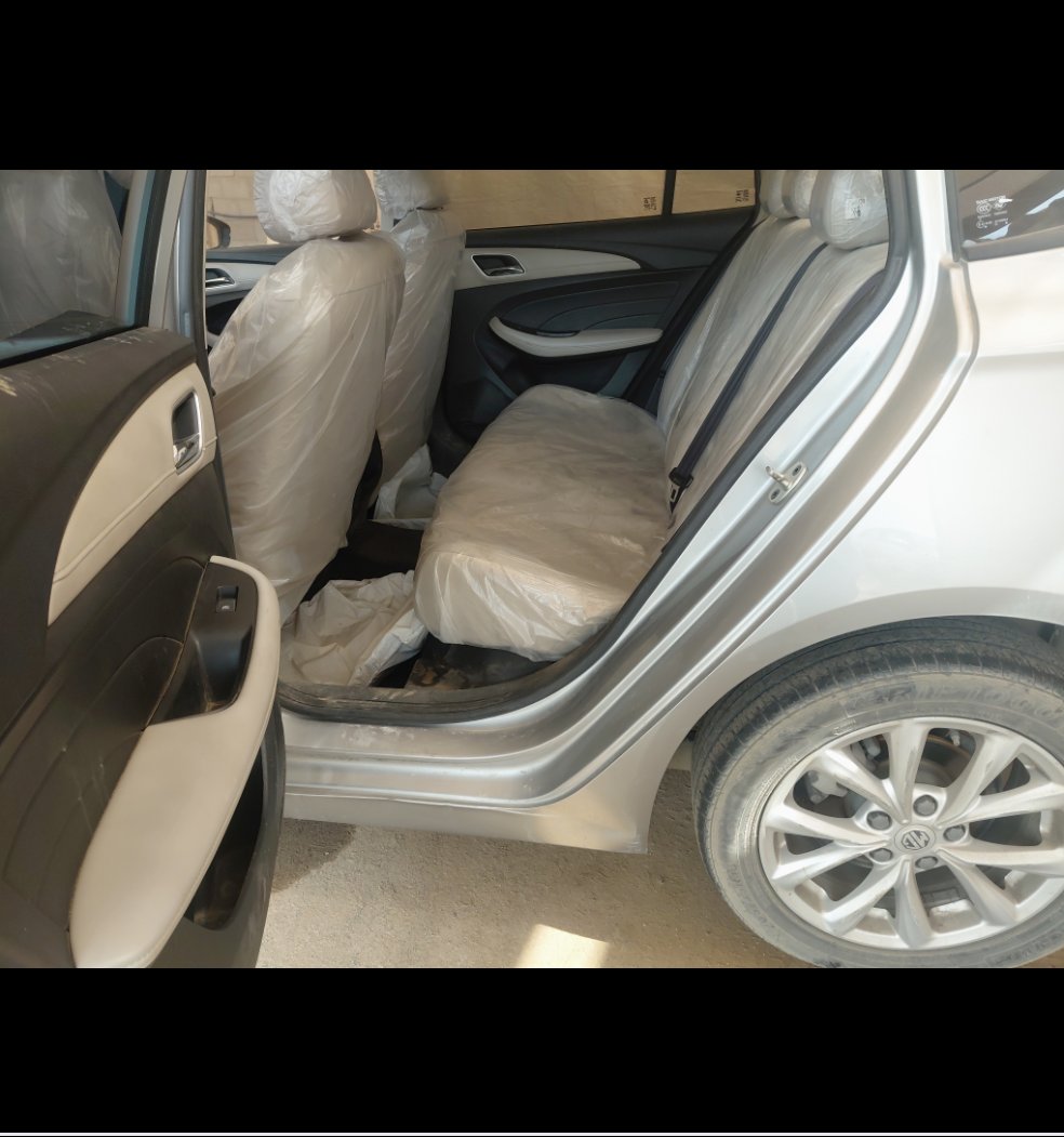 إم جي 5  2023 image