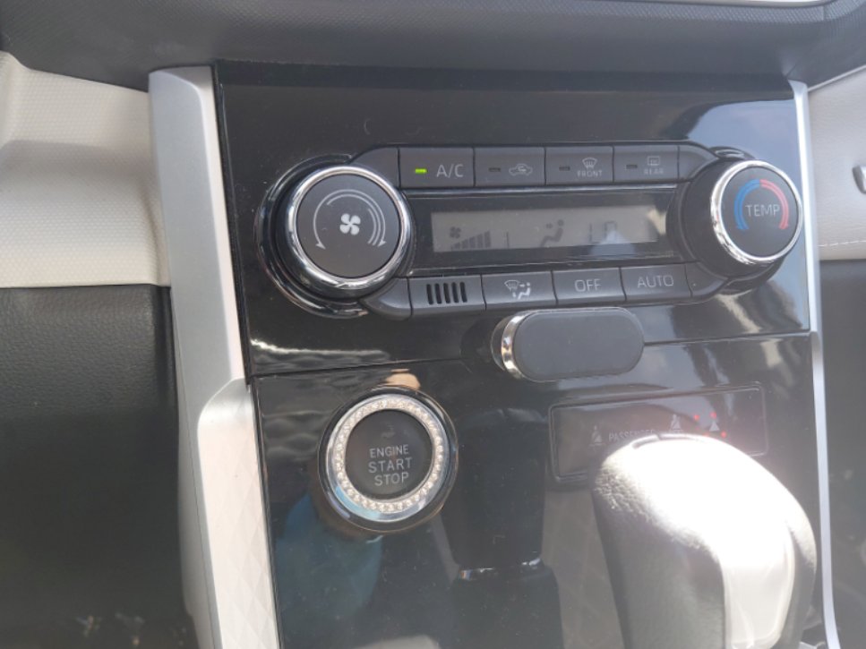 تويوتا فيلوز GLX 2024 image