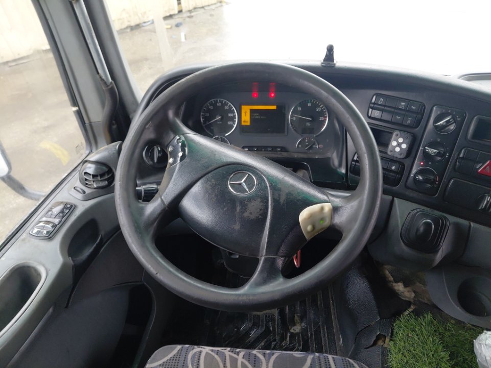 مرسيدس اكتروس 2040 -  2009 image