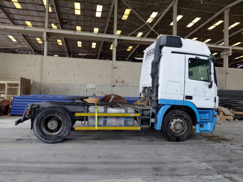 مرسيدس اكتروس  2040- 2009 image