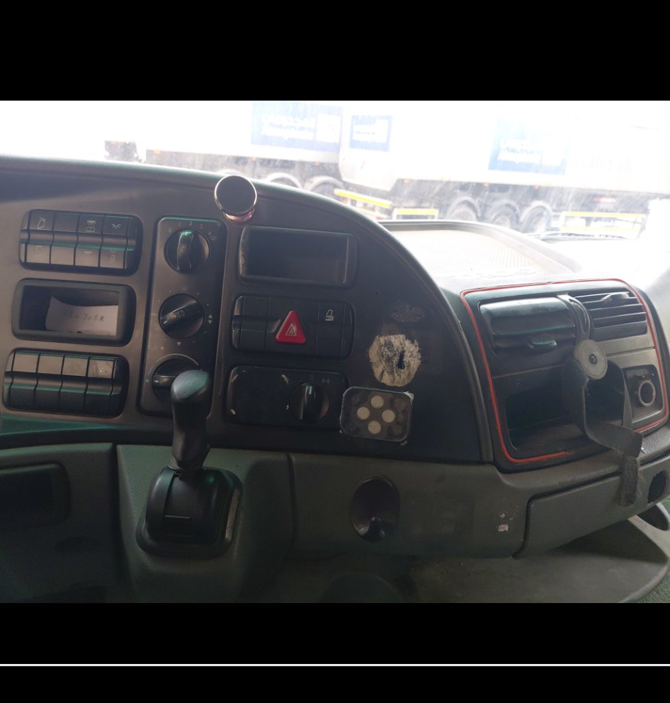 مرسيدس اكتروس 2040 -  2009 image