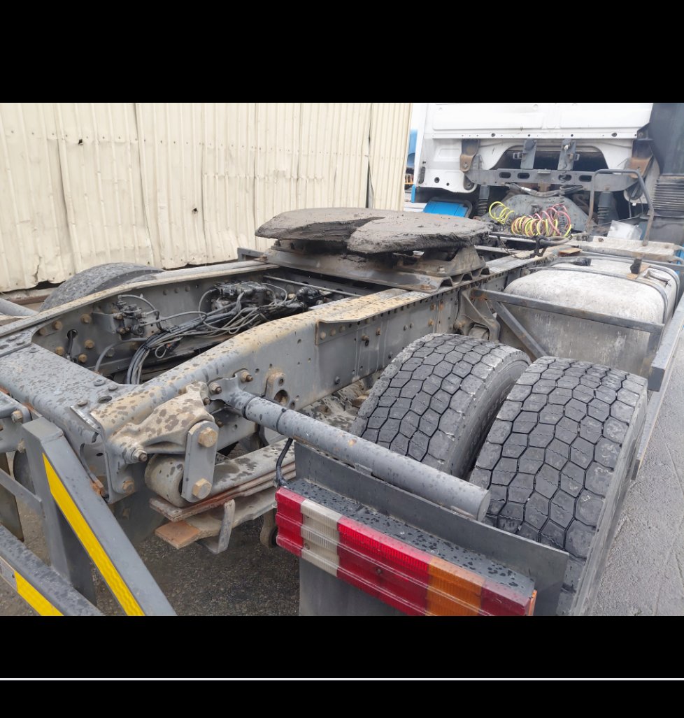 مرسيدس اكتروس 2040 -  2009 image