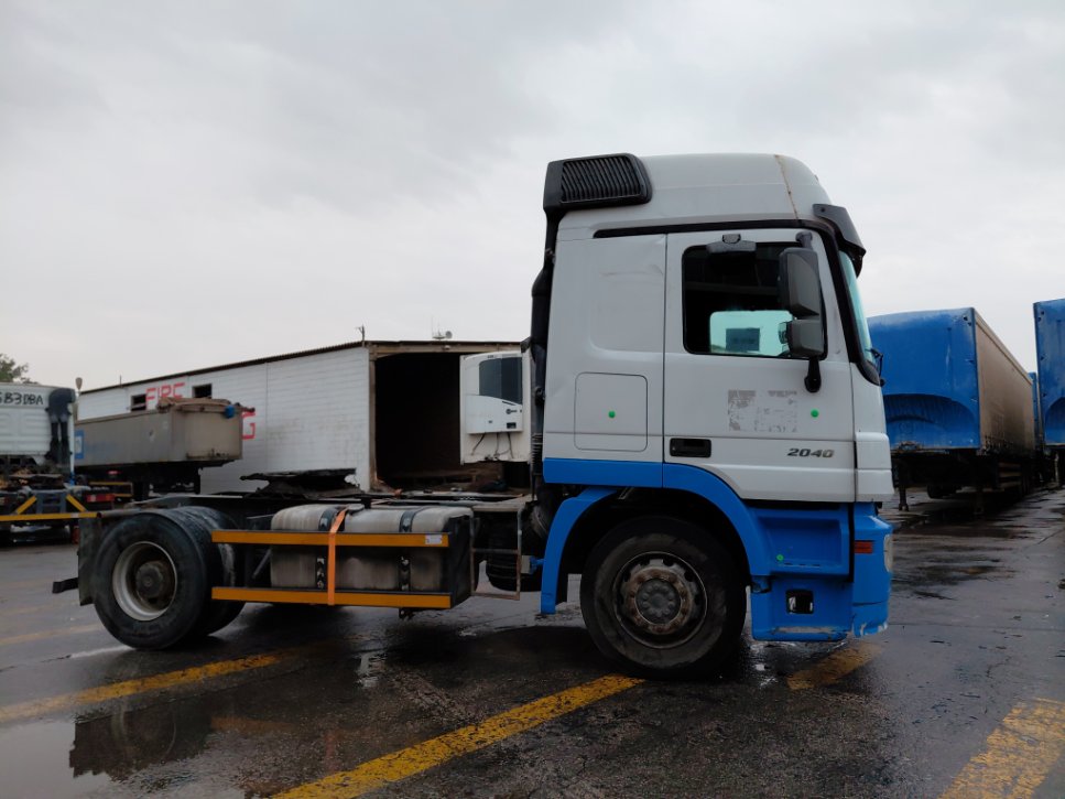 مرسيدس اكتروس 2040 -  2009 image