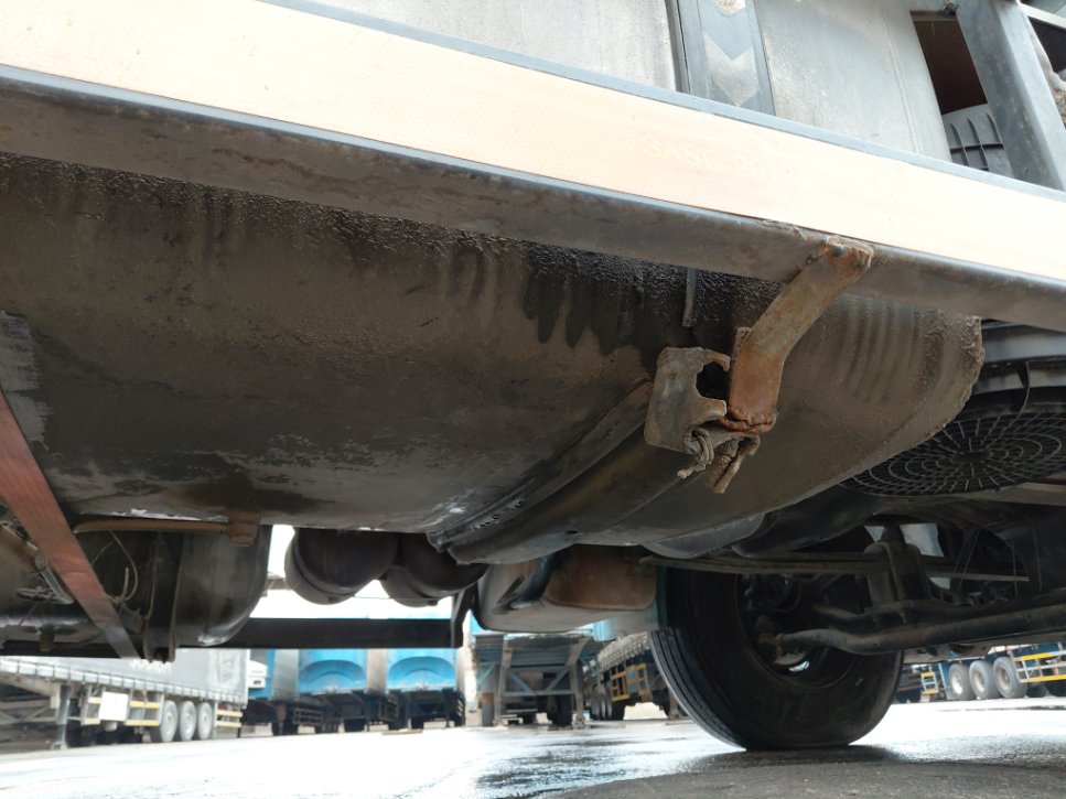 مرسيدس اكتروس 2040 -  2009 image