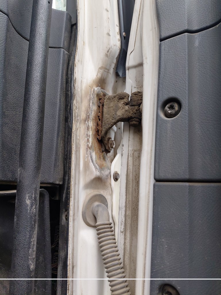 مرسيدس اكتروس 2040 -  2009 image