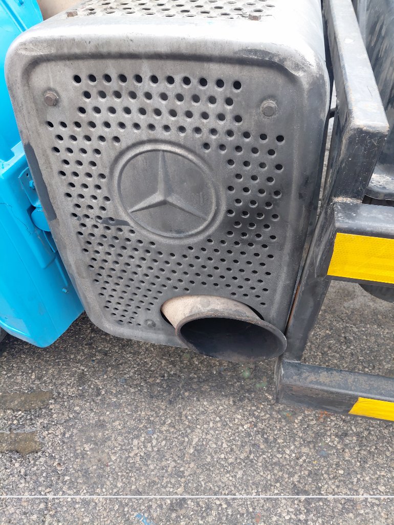 مرسيدس اكتروس 2040 -  2009 image