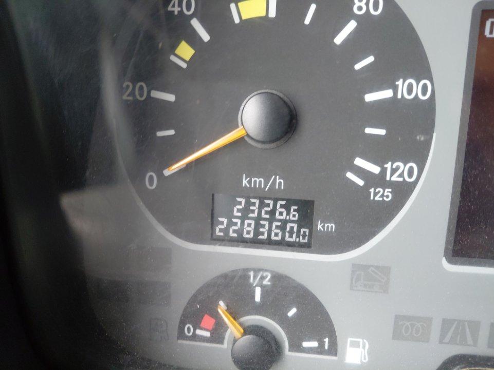 مرسيدس اكتروس 2040 -  2009 image