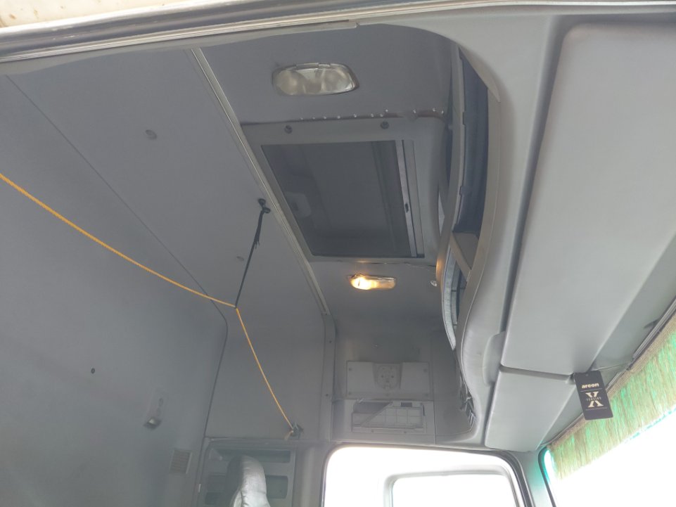 مرسيدس اكتروس 2040 -  2009 image