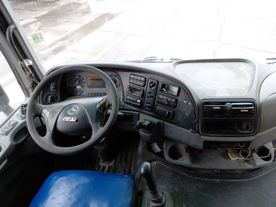 مرسيدس اكتروس 2040 -  2009 image