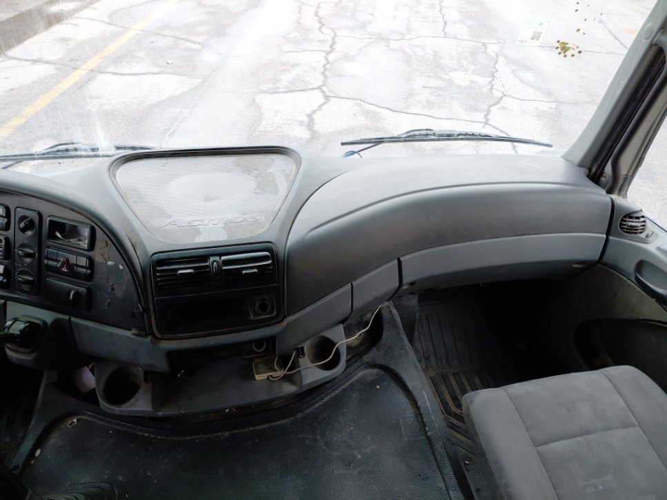 مرسيدس اكتروس 2040 -  2009 image