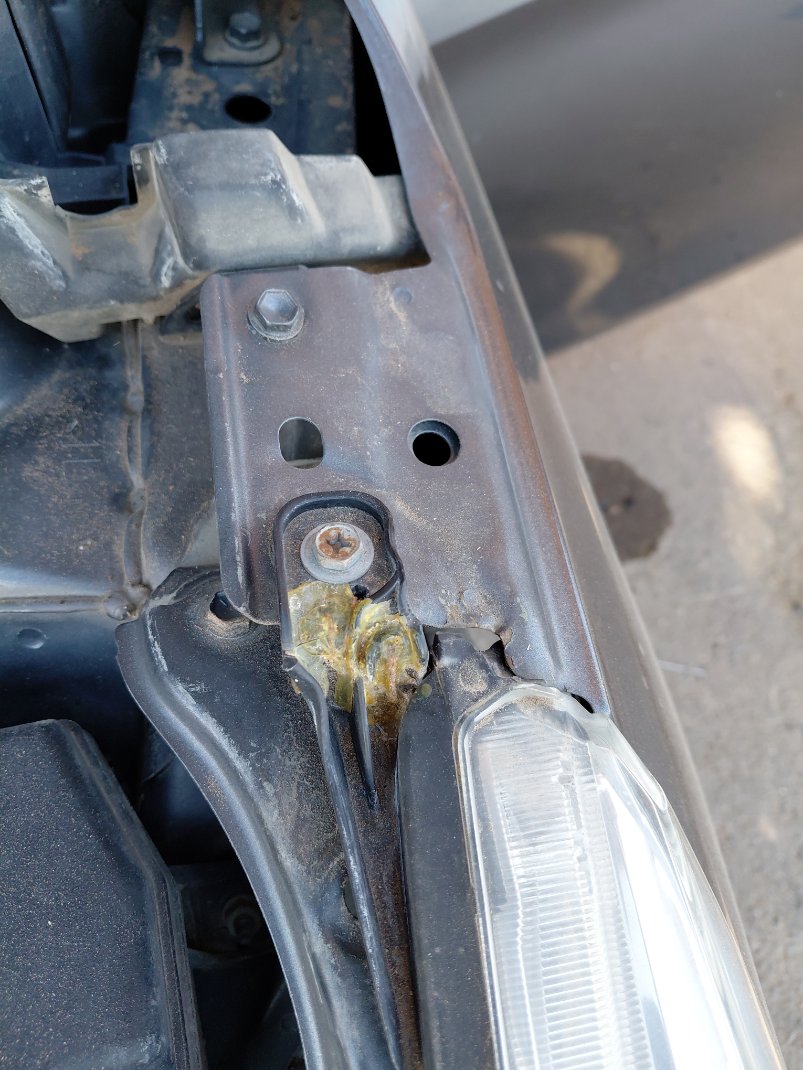 تويوتا يارس Y FLT  2021 image