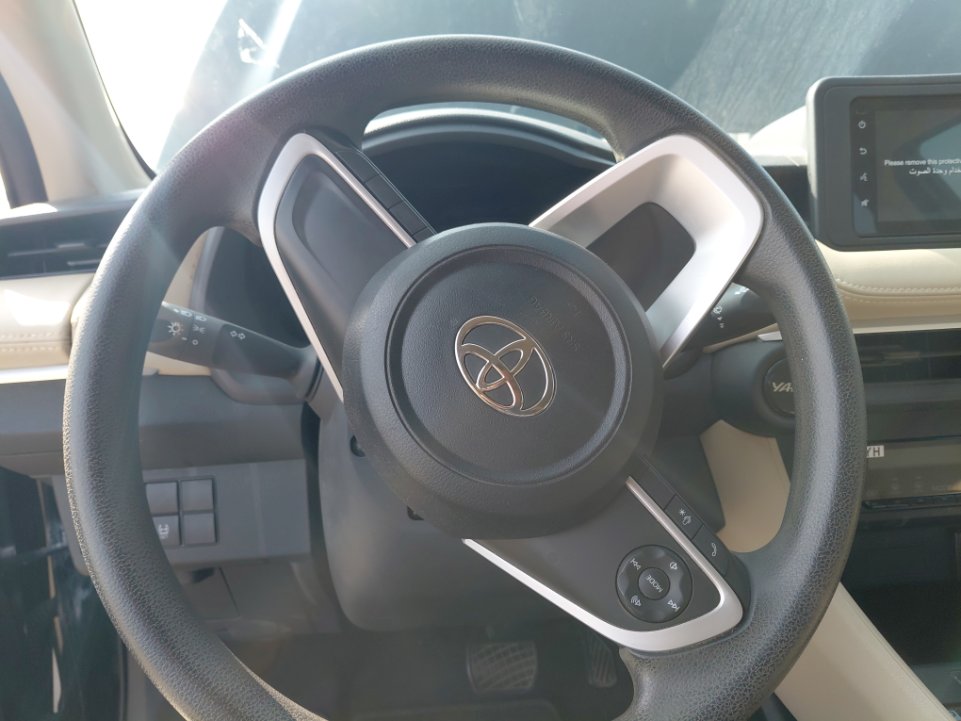 تويوتا يارس Y 2024 image