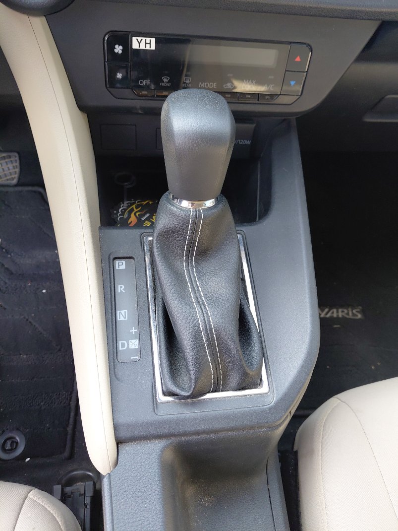 تويوتا يارس Y 2024 image