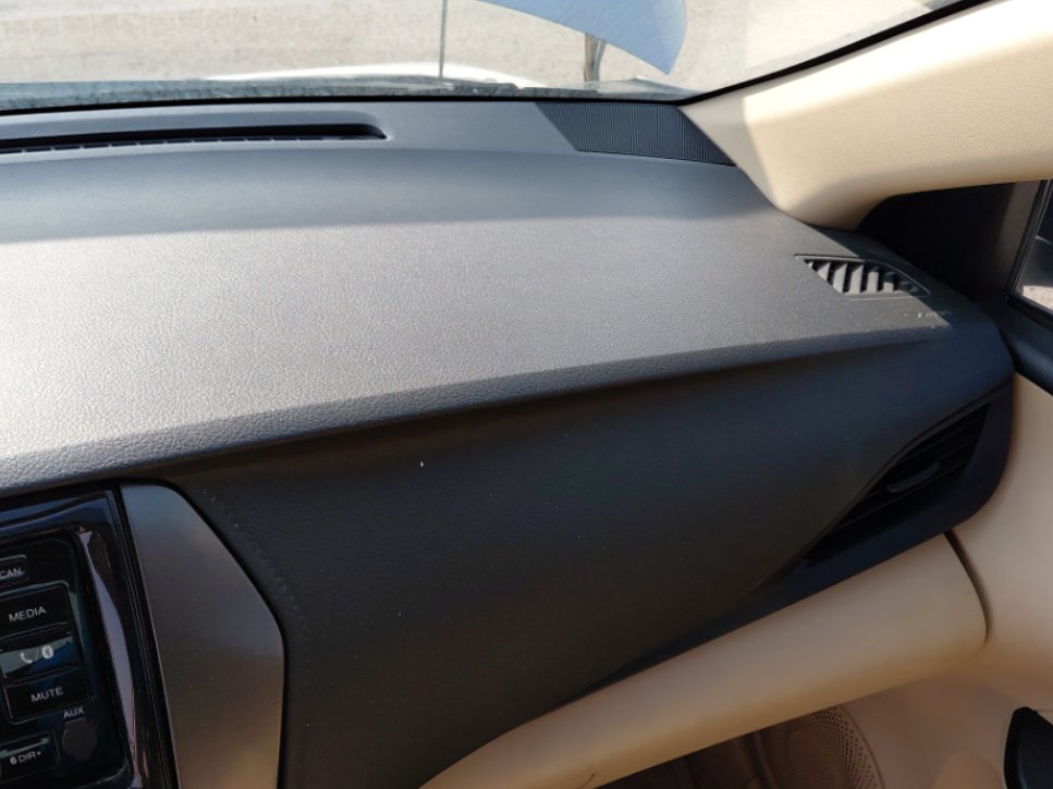 تويوتا يارس Y FLT 2022 image