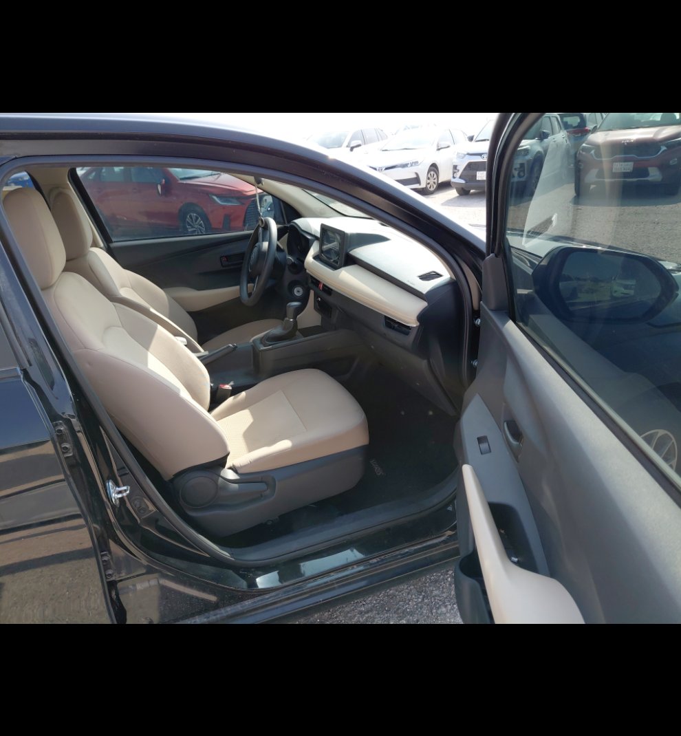 تويوتا يارس Y 2024 image