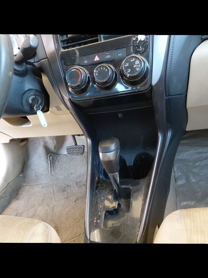 تويوتا يارس Y FLT2 2022 image