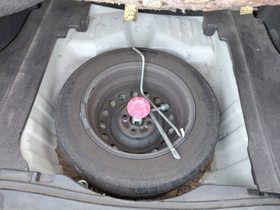 تويوتا يارس Y FLT2 2022 image