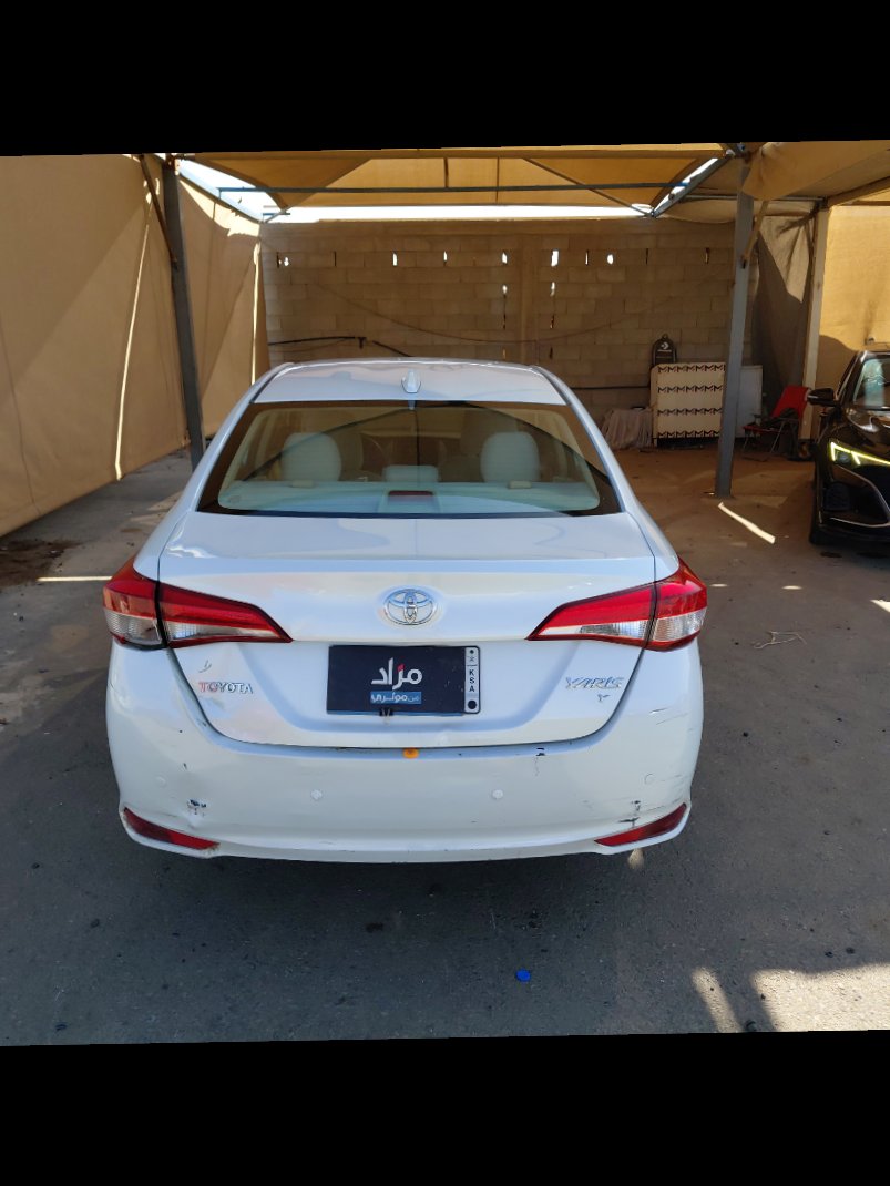 تويوتا يارس Y FLT2 2022 image