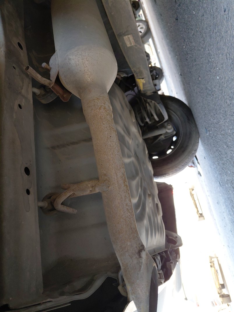 تويوتا يارس Y FLT2 2022 image