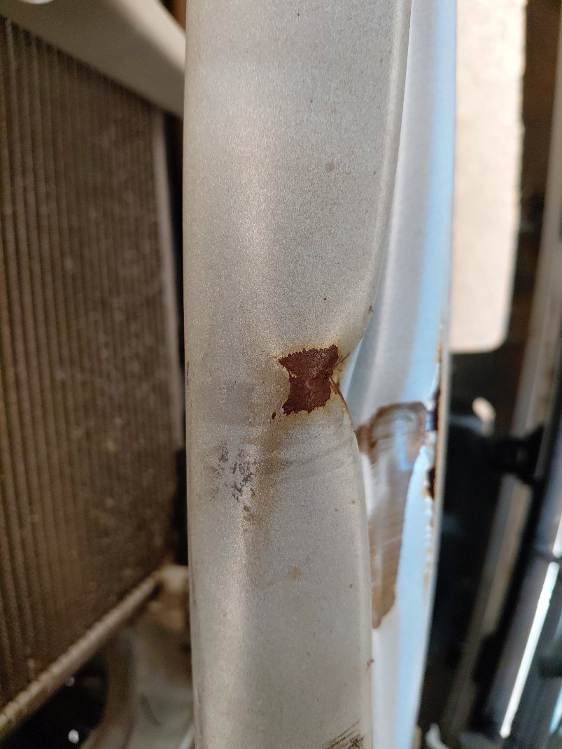 تويوتا يارس Y FLT2 2022 image