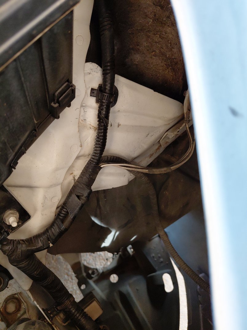 تويوتا يارس Y FLT2 2022 image