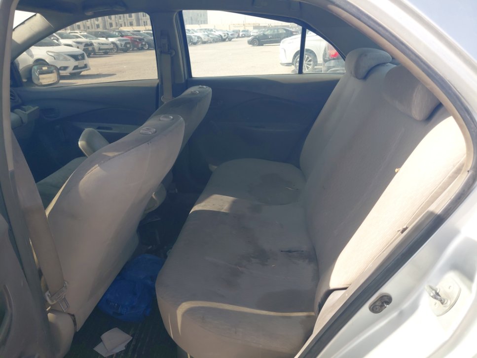 تويوتا يارس  2012 image