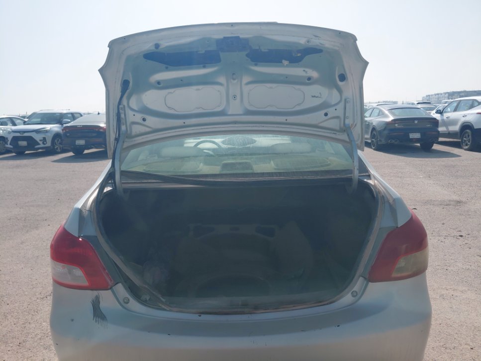 تويوتا يارس  2012 image