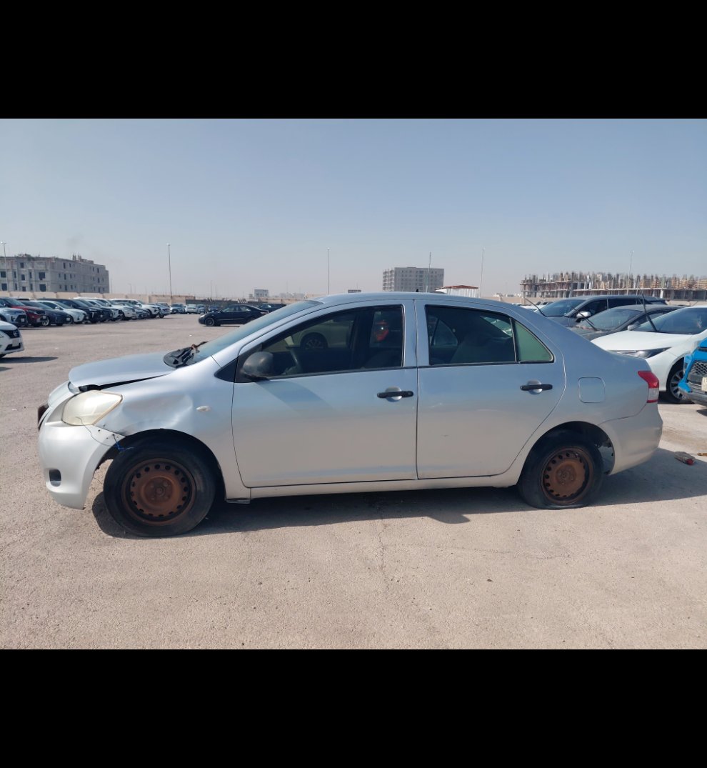 تويوتا يارس  2012 image