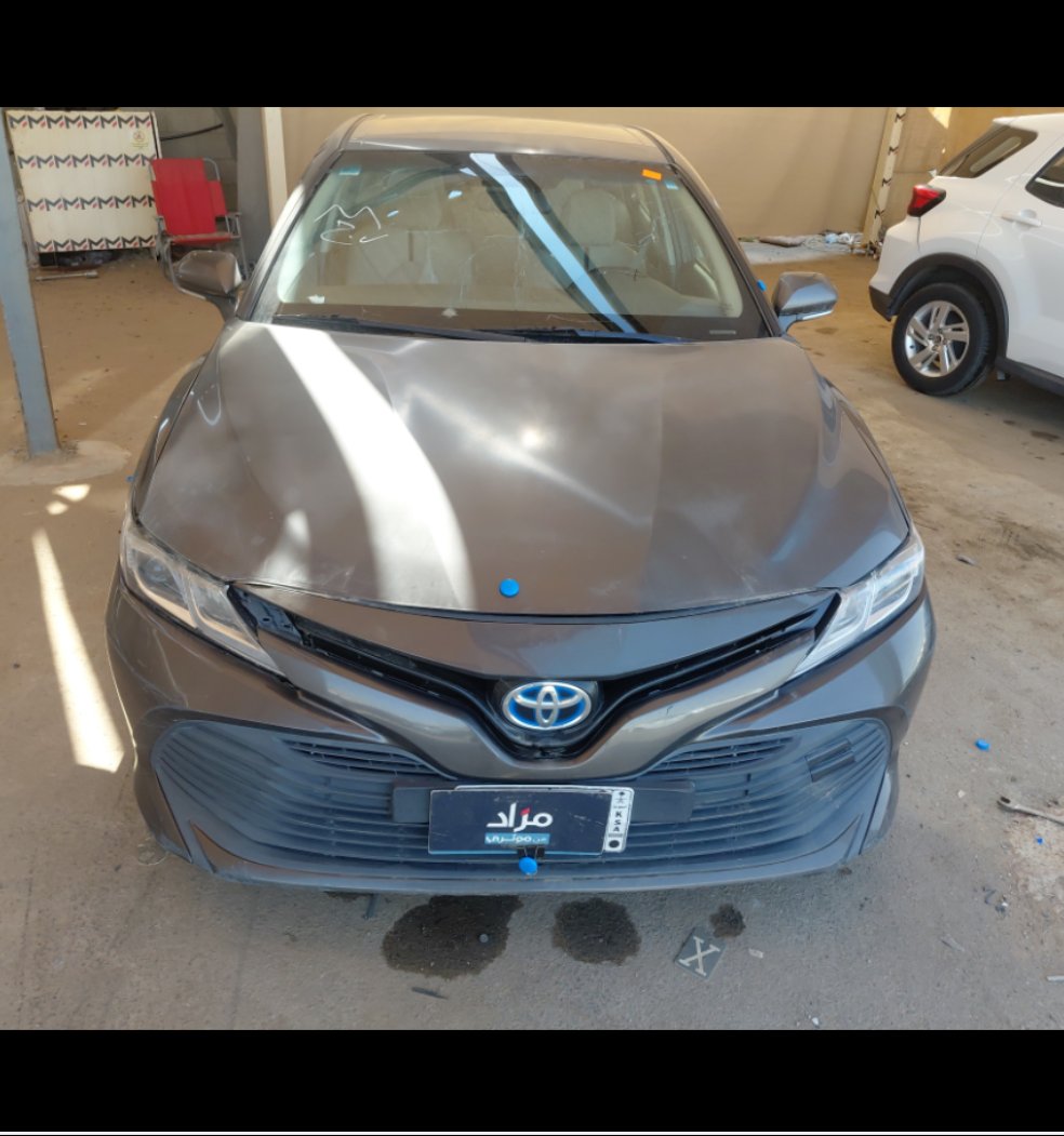 تويوتا كامري LE HEV 2019