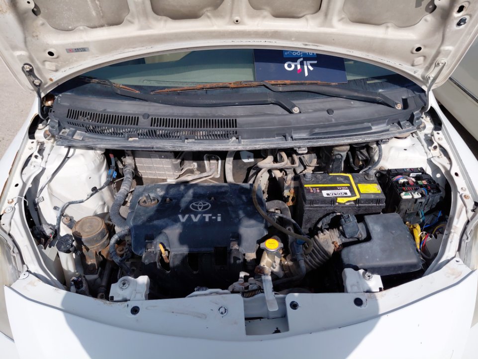 تويوتا يارس  2010 image