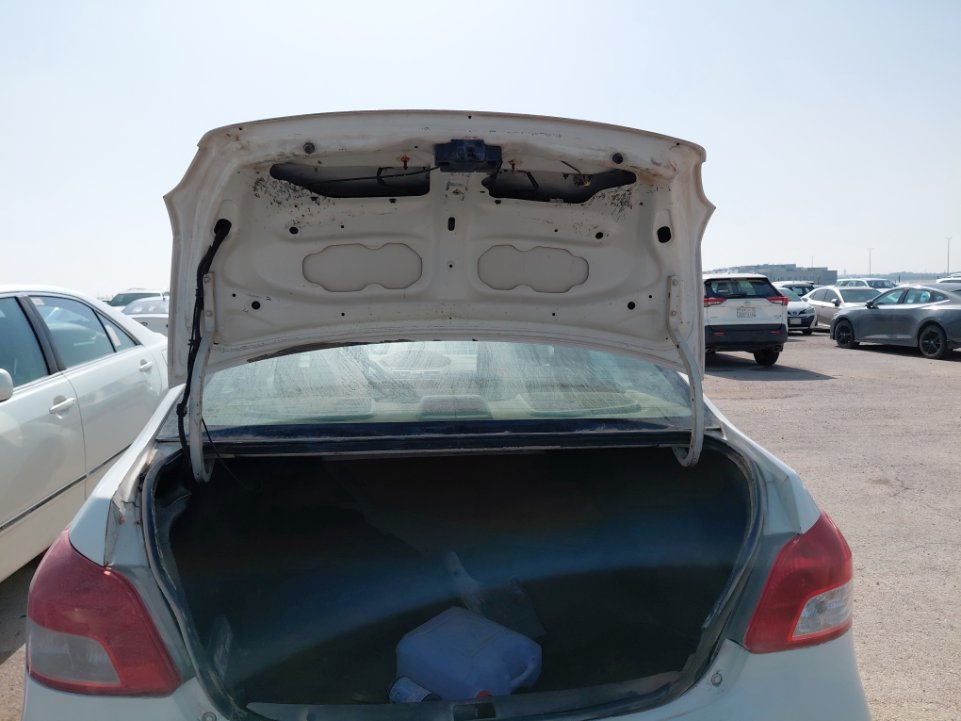 تويوتا يارس  2010 image