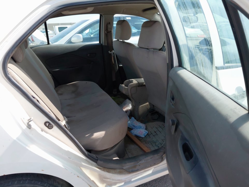 تويوتا يارس  2010 image