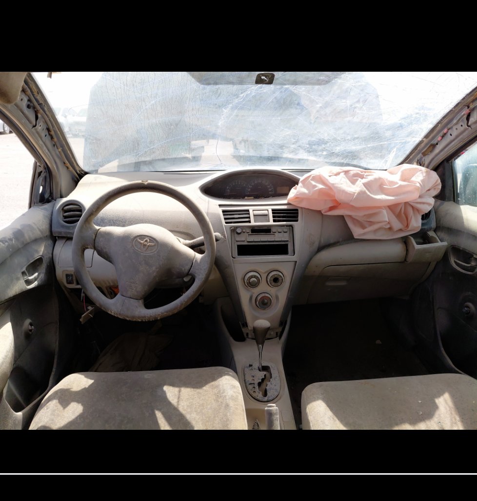 تويوتا يارس  2010 image