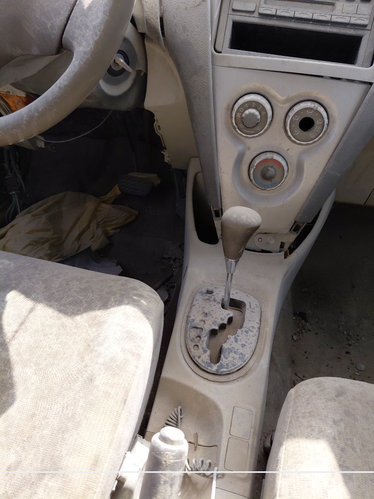 تويوتا يارس  2010 image