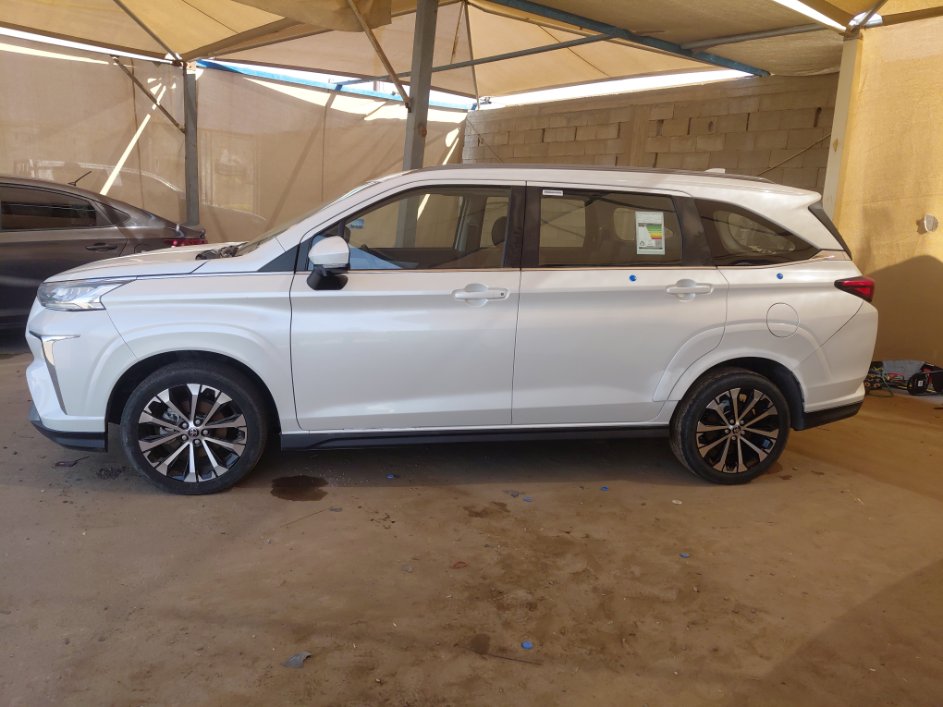 تويوتا فيلوز GLX 2024 image