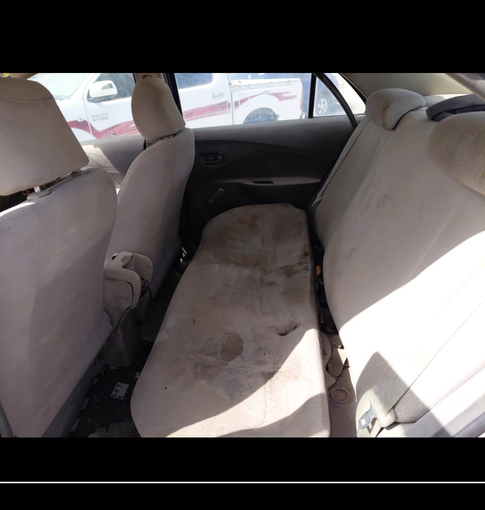 تويوتا يارس  2010 image