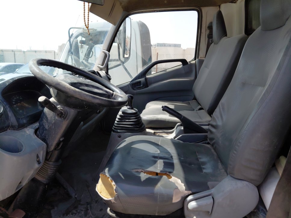 تويوتا دينا  2012 image